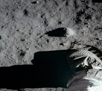 سفر بشریت به فضای میان ستاره ای